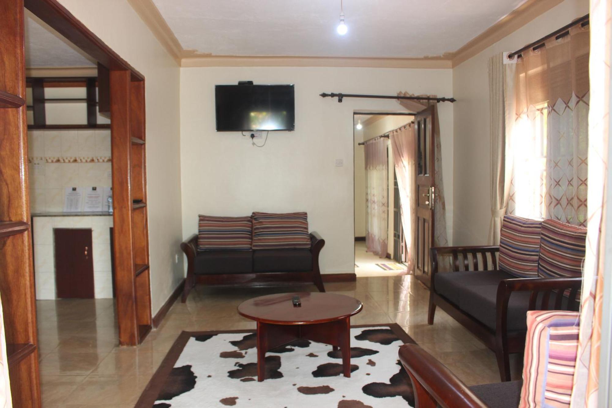 Montane Safaris Hotel Fort Portal ภายนอก รูปภาพ